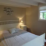 Les Olivettes Le Mazet Bed and breakfast