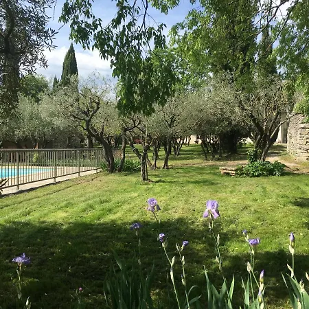 Les Olivettes Le Mazet 3* Uzès