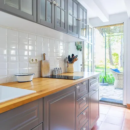 Bed & Breakfast Les Olivettes Le Mazet 3*