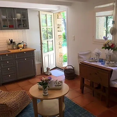 Les Olivettes Le Mazet Bed and breakfast Uzès