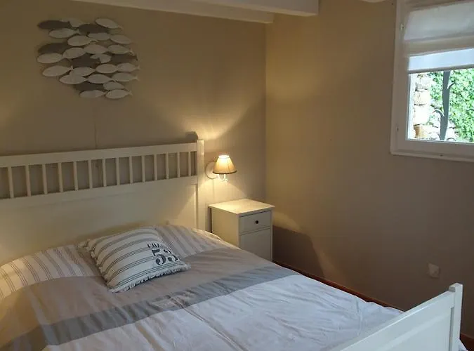 Les Olivettes Le Mazet Bed & Breakfast